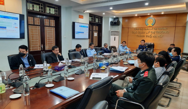 QLTT Hà Nội: Nâng cao nghiệp vụ chống buôn lậu, gian lận thương mại, hàng giả trong hoạt động thương mại điện tử